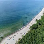 Апартаменты Holiday Studio Close To The Seaside Beach Сарбиново
