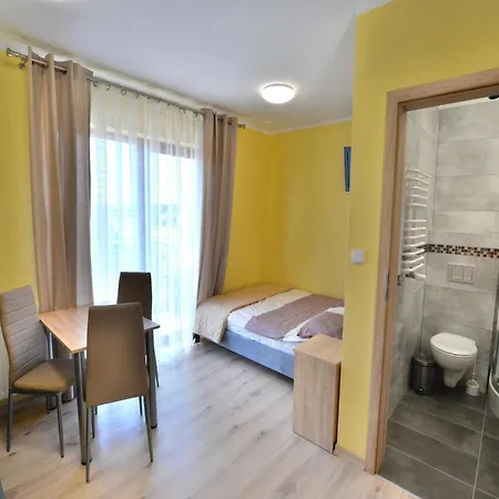 Апартаменты Holiday Studio Close To The Seaside Beach Сарбиново